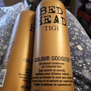 TIGI Colour Goddess Oil-Infused Conditioner - Metallic Gold & Black Text